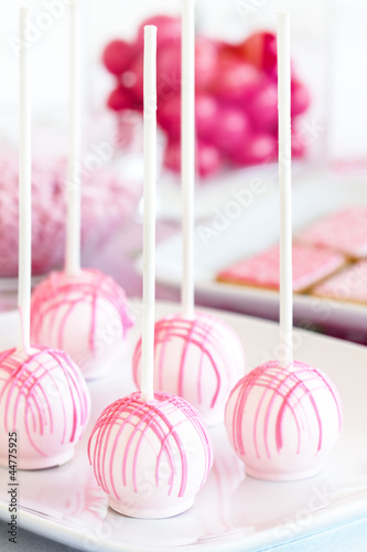 Photo: Cake pops Cake pops