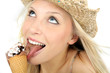 Eis schlecken im Sommer