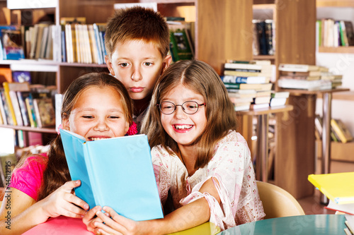 Photo: Kids in library Kids in library