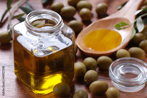 Photo: olio di oliva biologico olio di oliva biologico
