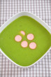 Erbsensuppe mit Würstchen