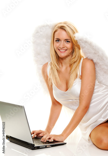 Photo: Engel zu Weihnachten mit Laptop Engel zu Weihnachten mit Laptop