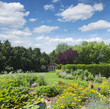 Gartenanlage mit Teich