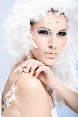 Photo: Glamour portrait of winter beauty Glamour portrait of winter beauty