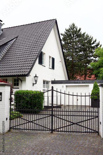 Photo: freistehendes Einfamilienhaus freistehendes Einfamilienhaus