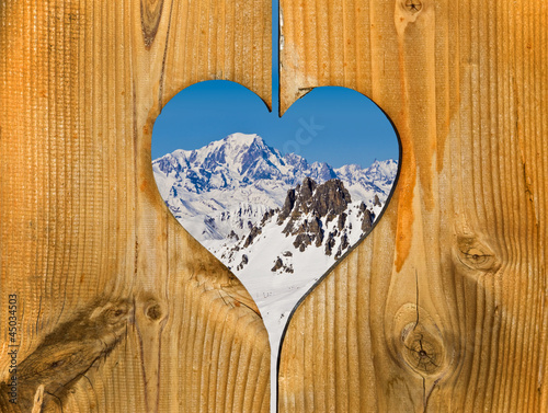 Photo: Mont-Blanc, coeur en bois Mont-Blanc, coeur en bois