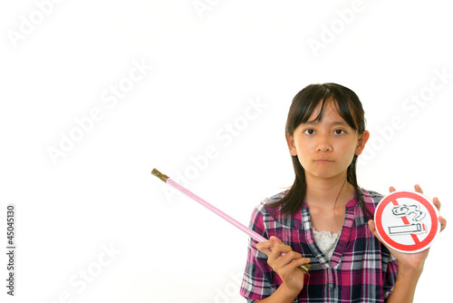 Photo: 禁煙を訴える女の子 禁煙を訴える女の子