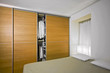 Photo: moderna camera da letto con armadio di legno moderna camera da letto con armadio di legno