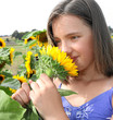 Mädchen mit Sonnenblumen