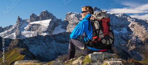 Photo: Pause mit traumhafter Bergkulisse Pause mit traumhafter Bergkulisse