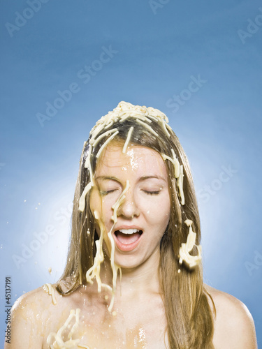Photo: woman getting chicken noodle soup dumped on her head woman getting chicken noodle soup dumped on her head