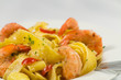 Pappardelle-mit-Garnelen-und-Wein-Sahnesauce