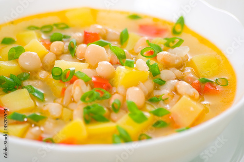 Photo: Vegetarian white bean soup Vegetarian white bean soup