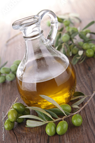 Photo: green olive and carafe green olive and carafe