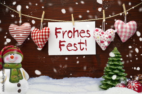 Photo: Herze mit Weihnachtsdekoration und Schnee Herze mit Weihnachtsdekoration und Schnee