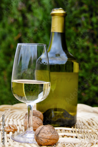 Photo: Déguster du vin jaune Déguster du vin jaune