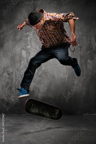 Photo: Skater doing a trick Skater doing a trick