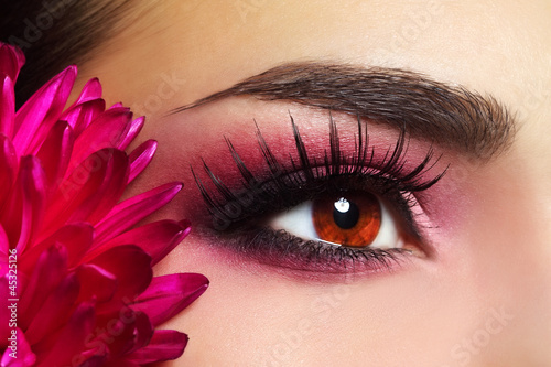 Photo: Beautiful Eye Makeup with Aster Flower Beautiful Eye Makeup with Aster Flower
