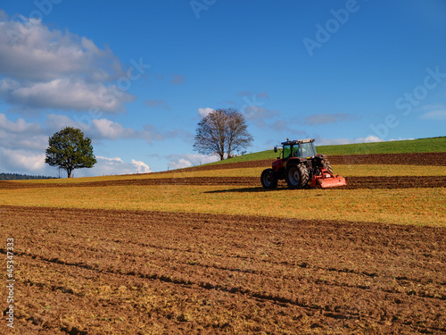 Photo: TRAVAIL AUX CHAMPS TRAVAIL AUX CHAMPS