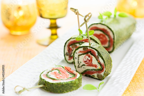 Photo: Spinach and Smoked Salmon Roll Spinach and Smoked Salmon Roll