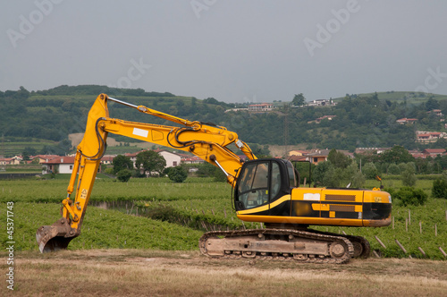Photo: Hydraulic crawler excavator Hydraulic crawler excavator