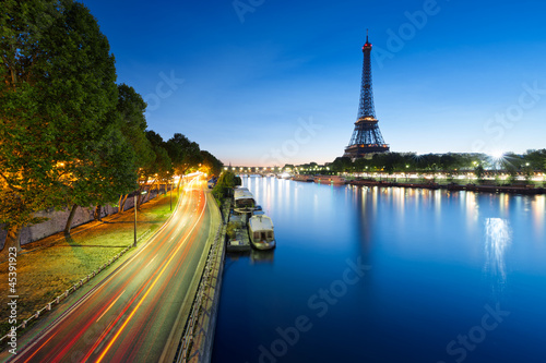 Photo: Tour Eiffel Paris France Tour Eiffel Paris France