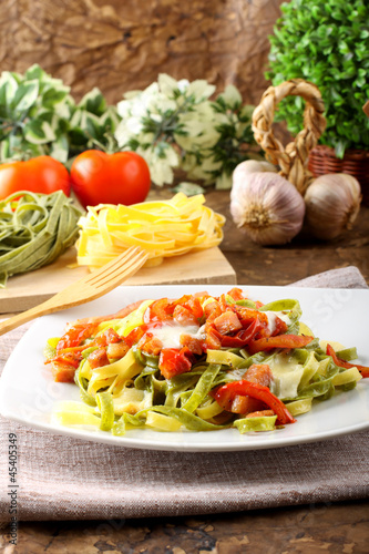 Photo: Tagliatelle with tomato, mozzarella and bacon Tagliatelle with tomato, mozzarella and bacon