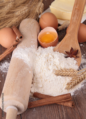 Photo: flour and ingredient flour and ingredient