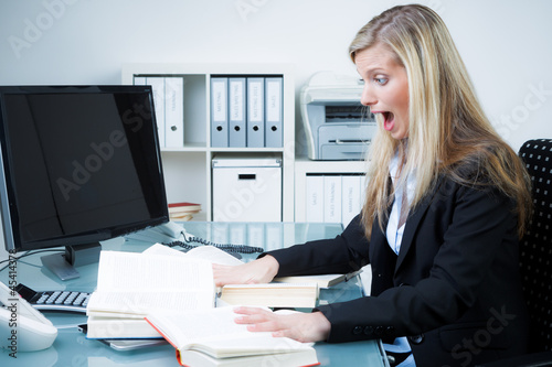 Photo: zu viel arbeit zu viel arbeit
