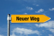 Pfeil mit blauem Himmel NEUER WEG