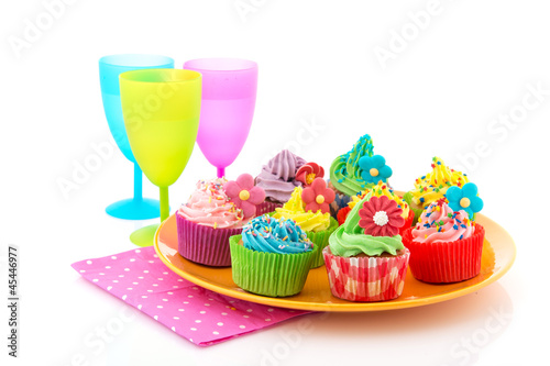 Photo: Colorful cupcakes with lemonade Colorful cupcakes with lemonade
