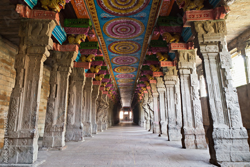 Photo: Inside Meenakshi temple Inside Meenakshi temple
