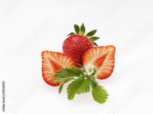 Photo: Strawberries with leaf and blossom Strawberries with leaf and blossom