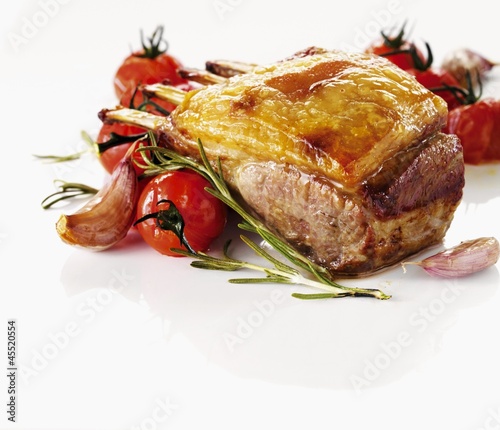 Photo: Rack of lamb with tomatoes and rosemary Rack of lamb with tomatoes and rosemary