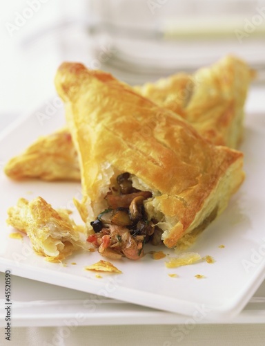 Photo: Samosas (filled dough pockets, India) Samosas (filled dough pockets, India)