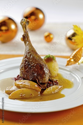Photo: Goose leg with red cabbage, caramelised apples and dumpling Goose leg with red cabbage, caramelised apples and dumpling