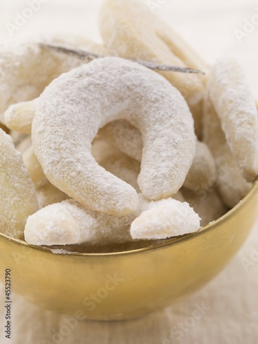 Photo: Vanilla crescents Vanilla crescents