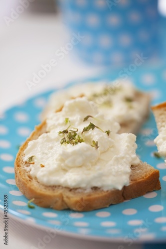 Photo: Slices of bread topped with cottage cheese and cress Slices of bread topped with cottage cheese and cress