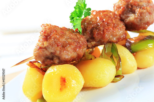 Photo: Meatball skewer and potatoes Meatball skewer and potatoes