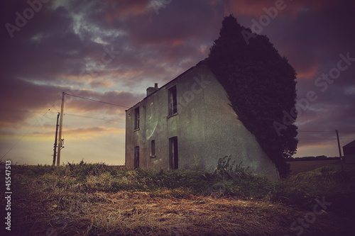 Photo: empty property empty property
