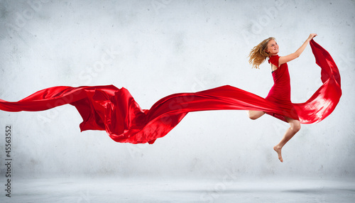 Photo: Modern style dancer posing Modern style dancer posing