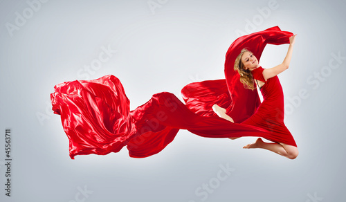 Photo: Modern style dancer posing Modern style dancer posing