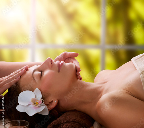 Photo: Spa Facial Massage Spa Facial Massage