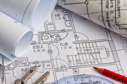 Photo: Bauplan eines Wohnhauses. Hausbau Bauplan eines Wohnhauses. Hausbau
