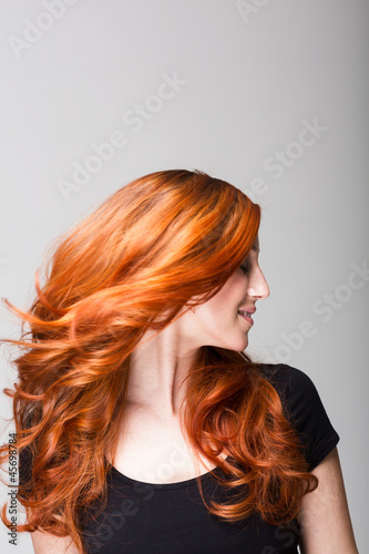Photo: Profil einer feurigen Frisur Profil einer feurigen Frisur