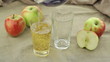 Apfelwein und Äpfel