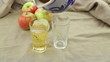 Apfelwein und Äpfel