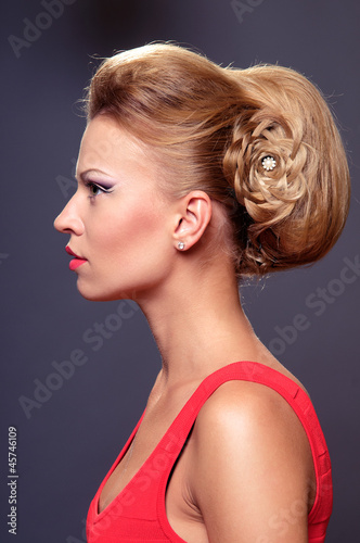Photo: beautiful young blonde woman beautiful young blonde woman