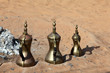 Foto: Bedouin coffee pots at fireplace in the desert Bedouin coffee pots at fireplace in the desert