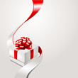 Geschenk mit roter Schleife
